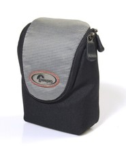 PETIT SAC LOWEPRO 20 AW